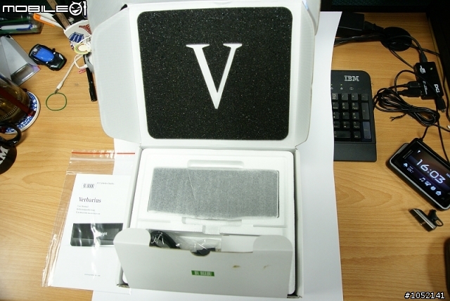 【遠在天邊,近在眼前之開箱】Verbarius文字型數位時鐘