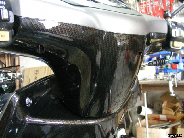 G-MAX 200小改分享第八發!! E46遠近魚眼+CNC後卡鉗+GIVI E450+內裝烤漆碳纖化