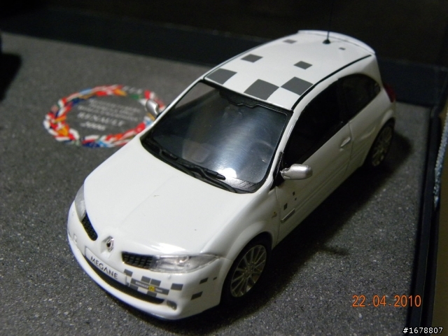 Renault 2006 F1 世界冠軍 Megane II & Clio RS紀念樣式開箱