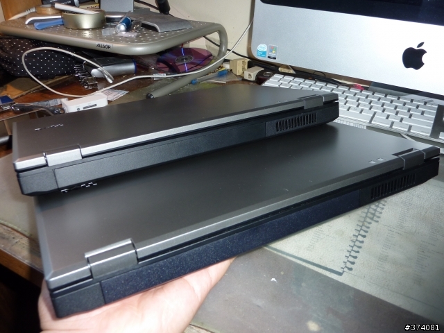 同時開箱的兩台DELL LATITUDE E5410(超爛組裝+品質控制)