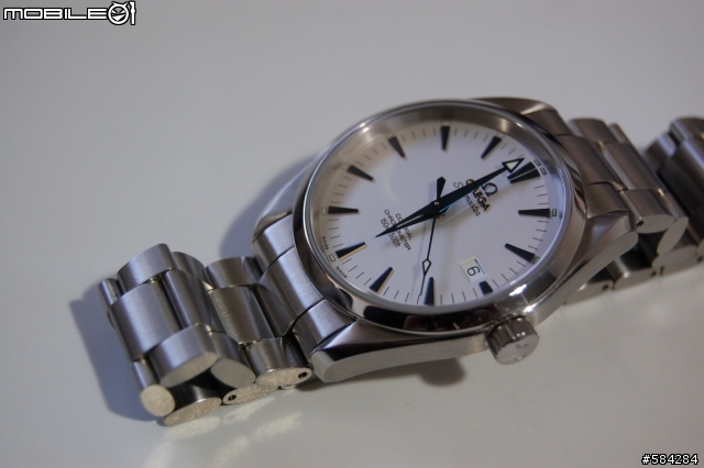 開箱-Omega Seamaster Aqua Terra 同軸擒縱天文台認證機械表