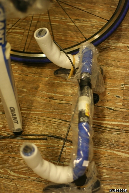 轉戰公路車 TCR ADV3開箱
