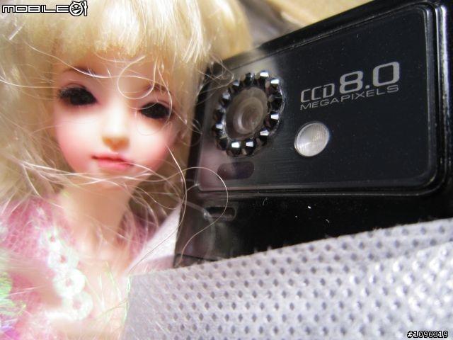 【歡樂分享】Barbie開箱~CANON IXUS 210 IS。(內有玩偶不喜勿入)