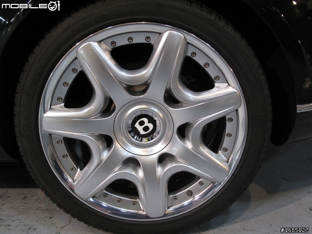 『 賓賓』相惜 分享 6.0 升的賓利 Bentley Continetal GT