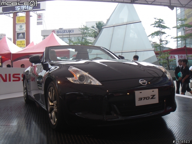 *更新* Nissan桃園巡展正妹+Nissan 370Z Roadster 完整照片