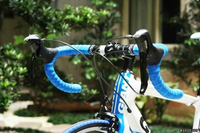 轉戰公路車 TCR ADV3開箱