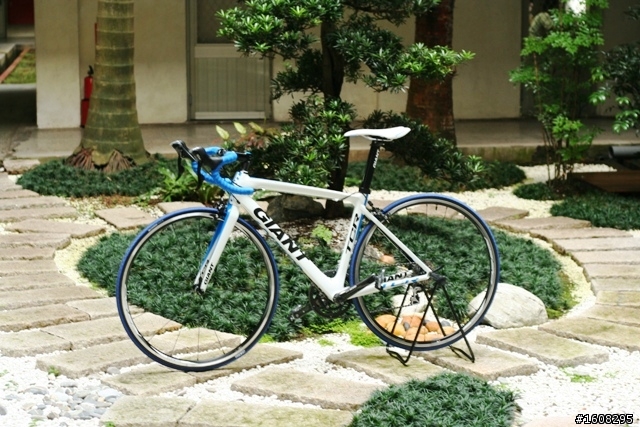 轉戰公路車 TCR ADV3開箱