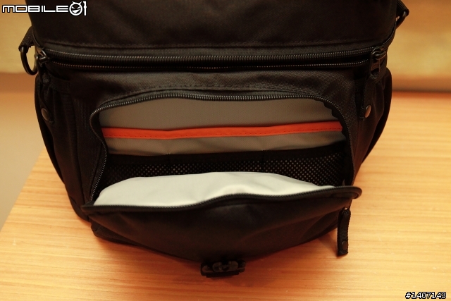 『開包』Lowepro Nova180 AW入手