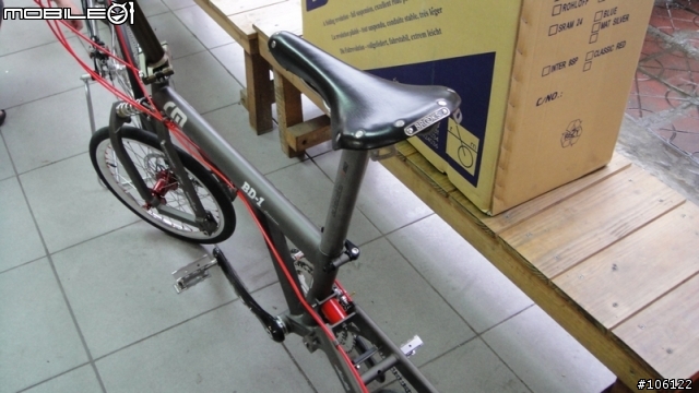 2010 Birdy Titanium與2005 BD-1 Titanium新舊碟剎鈦鳥之比較(外觀篇)