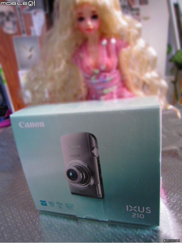 【歡樂分享】Barbie開箱~CANON IXUS 210 IS。(內有玩偶不喜勿入)