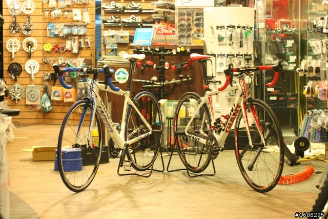轉戰公路車 TCR ADV3開箱