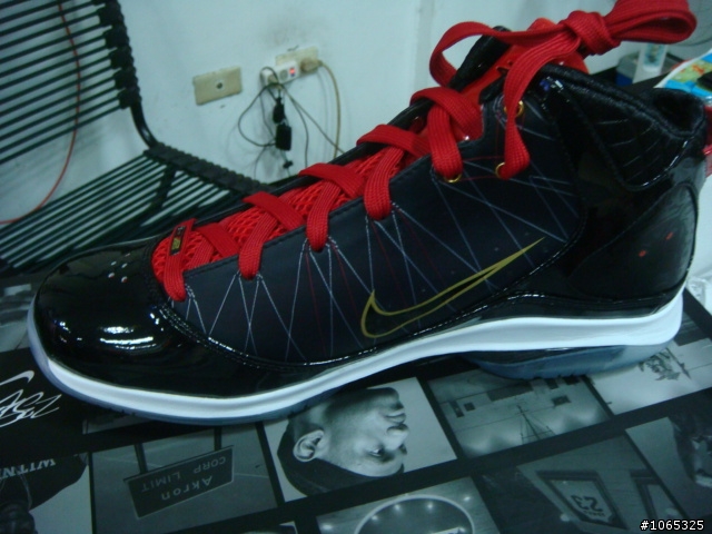 (開箱文)LeBron VII P.S 季後賽版