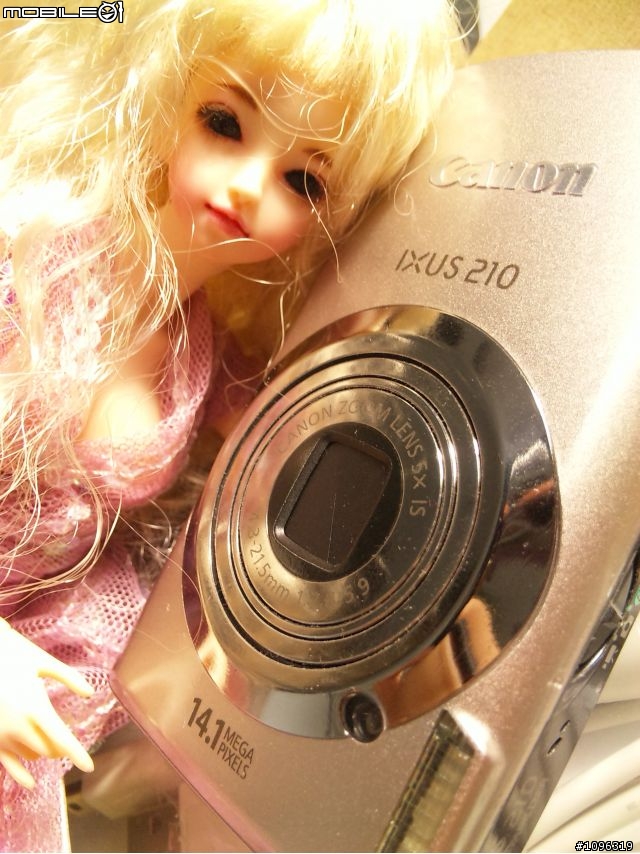 【歡樂分享】Barbie開箱~CANON IXUS 210 IS。(內有玩偶不喜勿入)