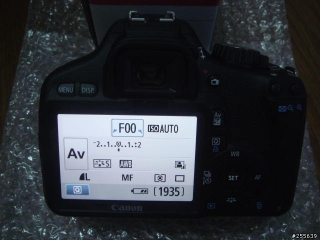 人生中第一台單眼~Canon 550D~開箱~
