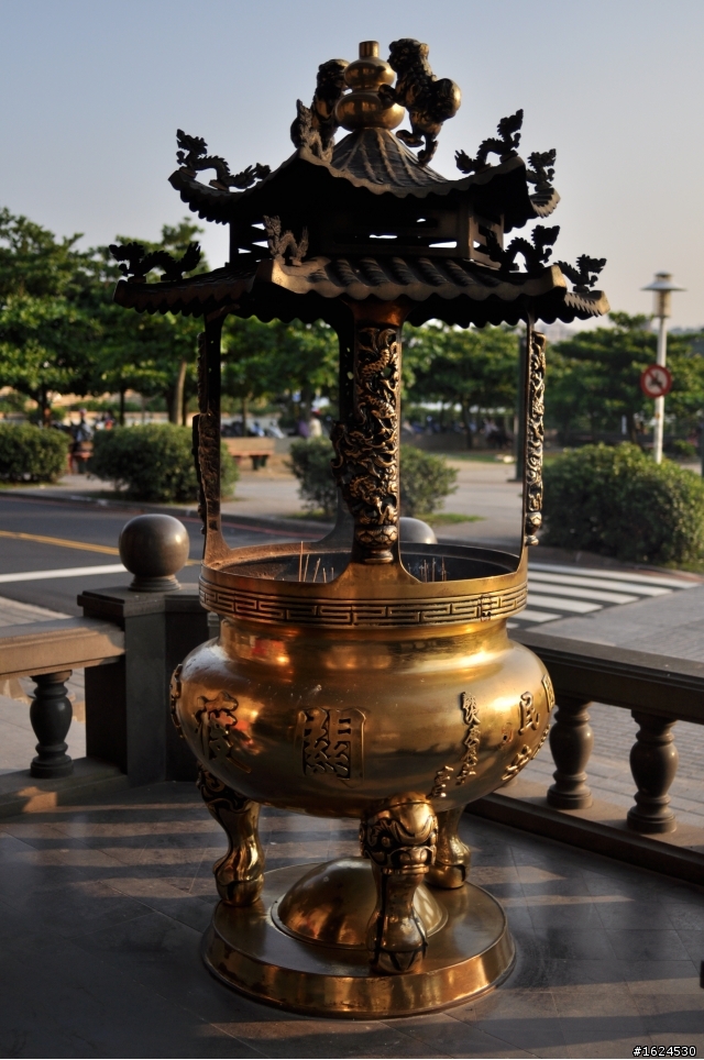 Carl Zeiss ZF2 28mm f2 貼圖