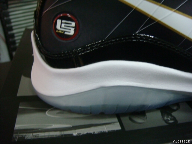 (開箱文)LeBron VII P.S 季後賽版