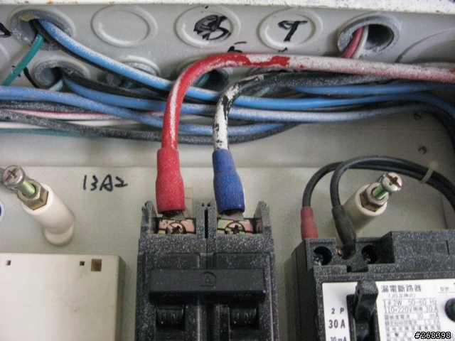 DIY壁掛液晶電視及鑽孔的問題.....