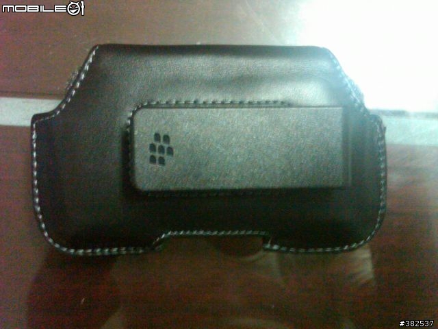 【分享】遠渡重洋的BlackBerry Storm2 9520 腰掛皮套