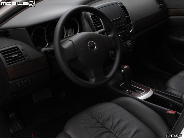 *更新* Nissan桃園巡展正妹+Nissan 370Z Roadster 完整照片