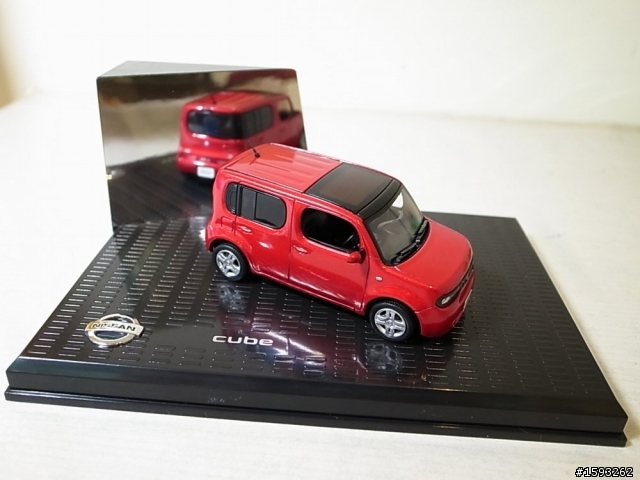 開箱文..NISSAN MURANO與CUBE.....的模型登場(圖多)