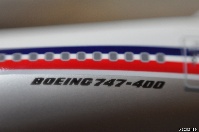 華航 B 744 (B-161)