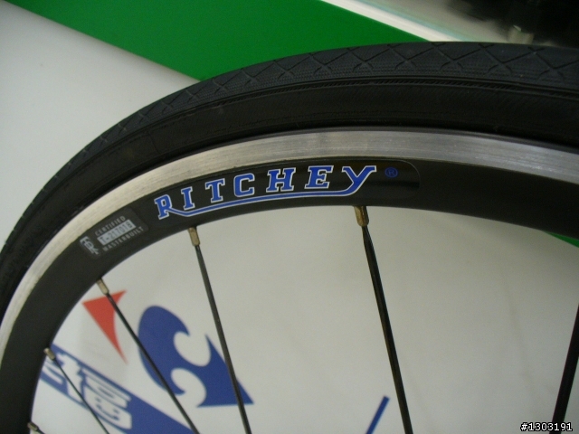 分享~犀利哥的時尚!AUTHOR-TEAM