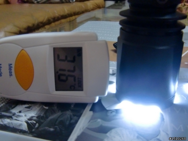 低調手電筒: UltraFire Cree C8 & Fenix TK11 分享