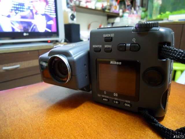 懷念的3C-Nikon 995