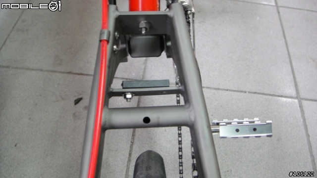 2010 Birdy Titanium與2005 BD-1 Titanium新舊碟剎鈦鳥之比較(外觀篇)
