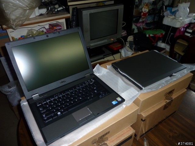同時開箱的兩台DELL LATITUDE E5410(超爛組裝+品質控制)
