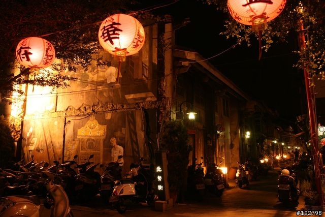 台南二一遊~鹽山、美食、人龍、老街~