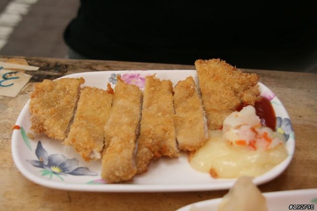 台南二一遊~鹽山、美食、人龍、老街~