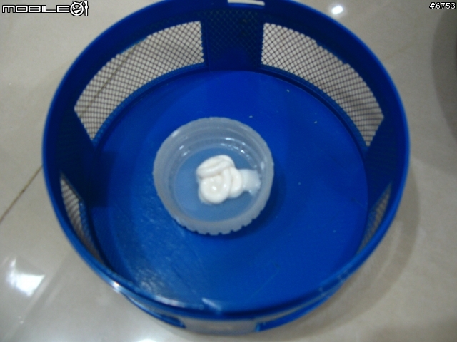 捕蚊達人光觸媒滅蚊器的二代機開箱及40天測試