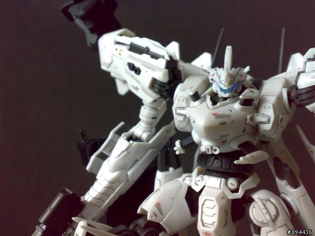 機戰傭兵White Glint素組+墨線+水貼+消光