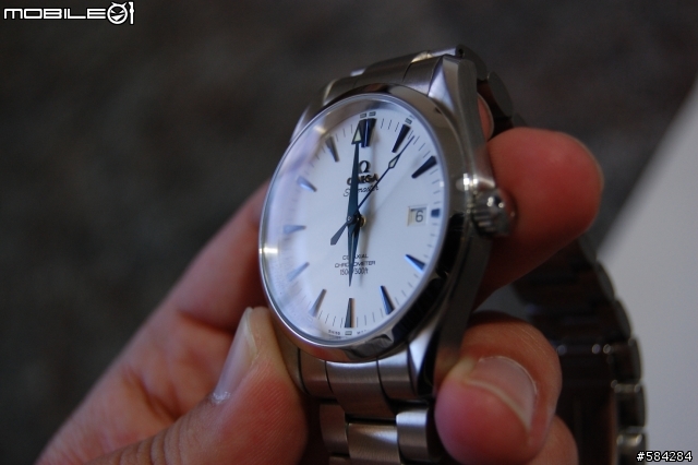 開箱-Omega Seamaster Aqua Terra 同軸擒縱天文台認證機械表