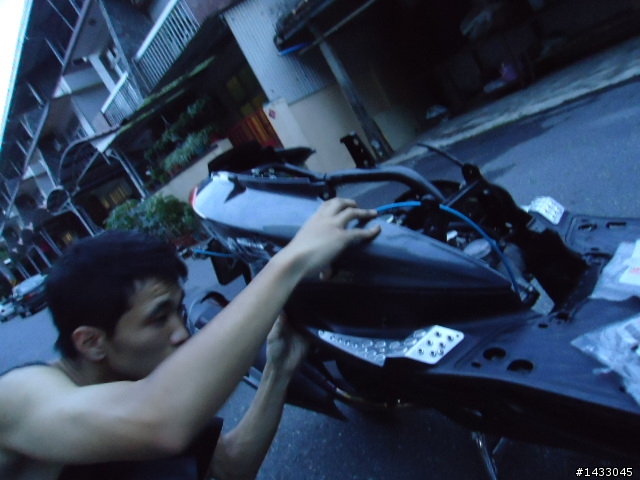 不專業的開箱發表文 舊勁戰 AMG 原廠 廠車vip仕樣