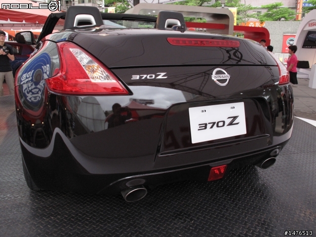 *更新* Nissan桃園巡展正妹+Nissan 370Z Roadster 完整照片