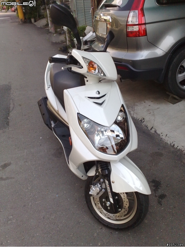 【分享】YAMAHA 2010 白金新勁戰 慢了一個星期的開箱!!