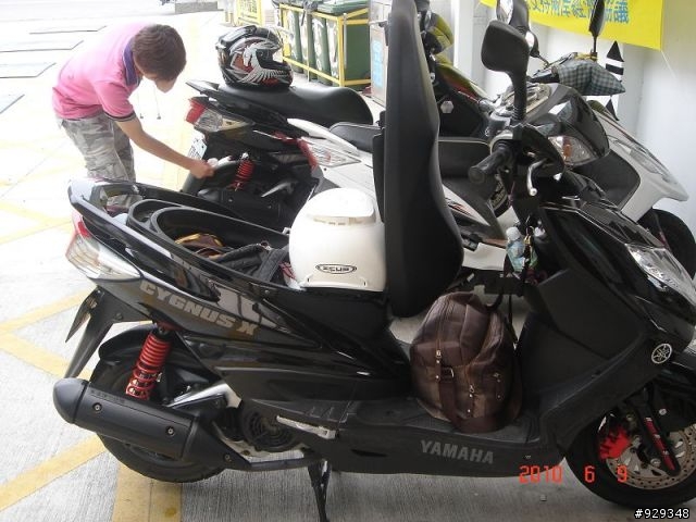 兩隻鵝"游"台灣....!圖多!