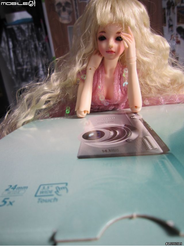 【歡樂分享】Barbie開箱~CANON IXUS 210 IS。(內有玩偶不喜勿入)