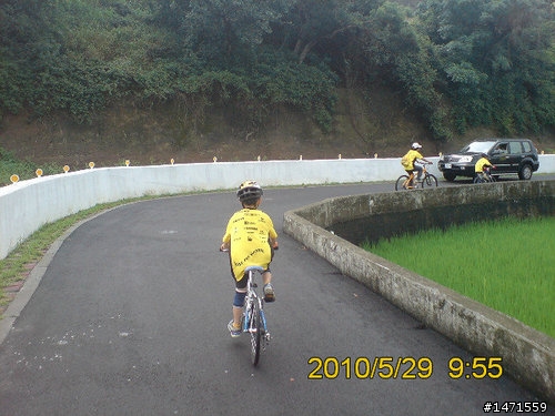 清水五福圳自行車道,日據時代遺址-清水鬼洞