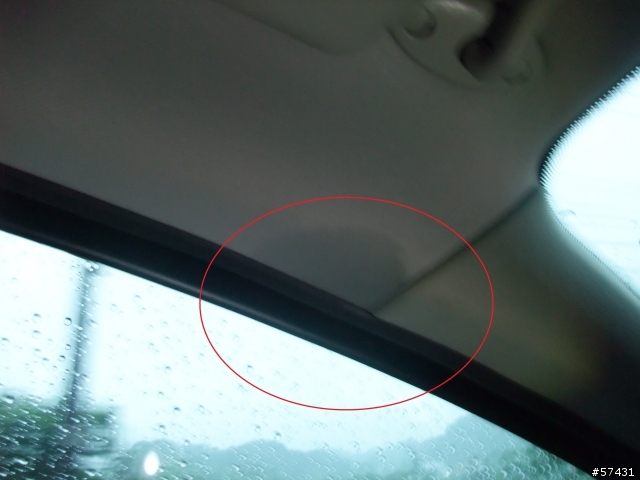 外面下大雨, 我的MK4裡面下小雨....@_@