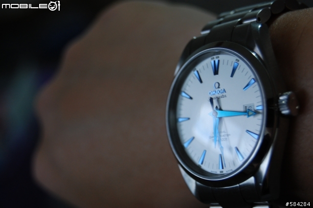 開箱-Omega Seamaster Aqua Terra 同軸擒縱天文台認證機械表