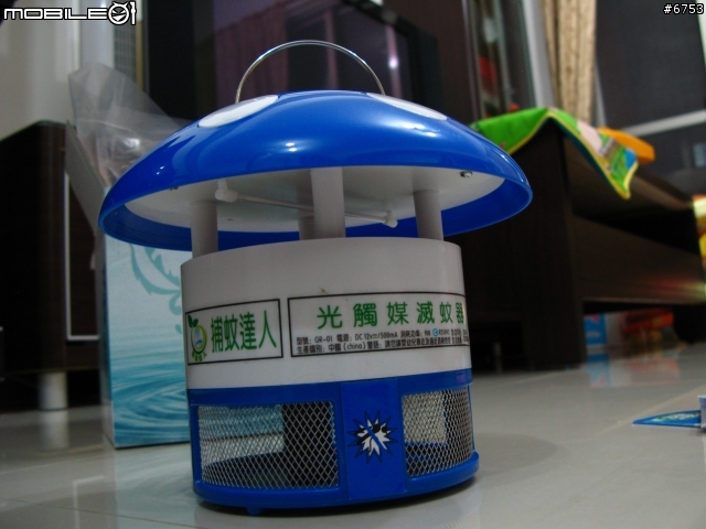 捕蚊達人光觸媒滅蚊器的二代機開箱及40天測試