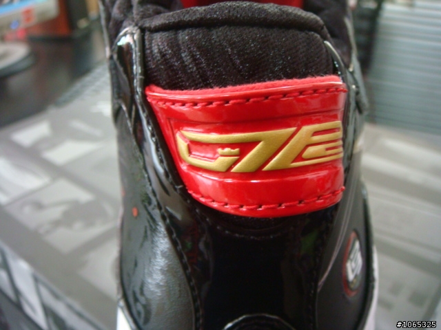 (開箱文)LeBron VII P.S 季後賽版