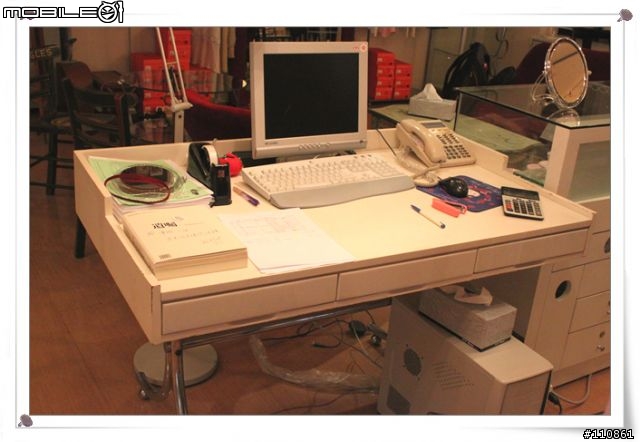最佳店頭機 - EeeTOP 二代 ET2010PNT