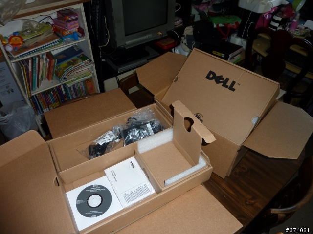 同時開箱的兩台DELL LATITUDE E5410(超爛組裝+品質控制)
