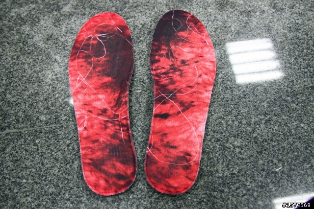 NIKE DUNK HIGH SB BLOODY GUMS 血腥瑪麗 之四果冰