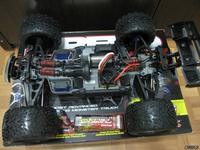開箱 -Traxxas XL號 E-REVO .新增戶外照