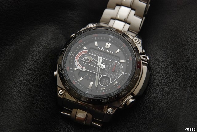 Casio 首款雙顯六局電波 EDIFICE ECW-M300DB 開箱